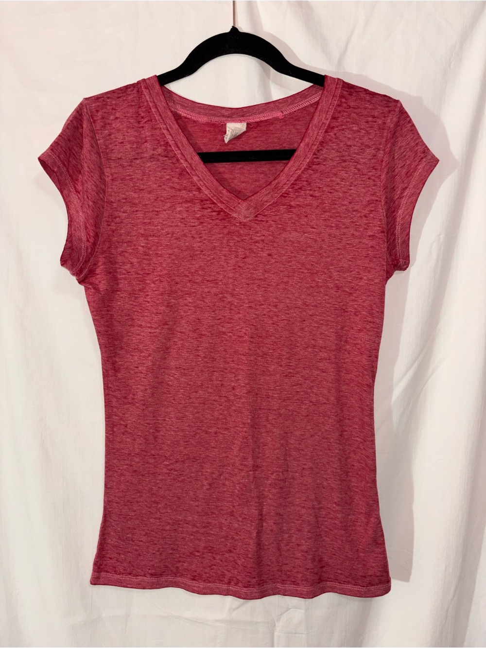 Exist Heathered Red V-Neck Short Sleeve Tee